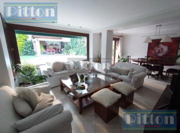 Casa · 450m² · 8 Ambientes · 5 Cocheras · Casa - Lomas de Zamora Oeste