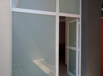 Consultorio de 3 ambientes, Quilmes · Alquiler Local - Solo Uso Profesional - Quilmes O.