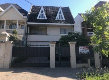 Casa de 5 ambientes, Lomas de Zamora · Nuevo Valor - Importante Casa en Venta en Banfield Oeste - Excelente Zona