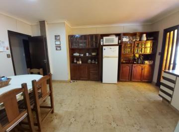 Departamento de 4 ambientes, Mar del Plata · Departamento en Primer Piso por Escalera en Venta.