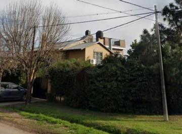 Casa · 153m² · 3 Dormitorios · 1 Cochera · Kay 600