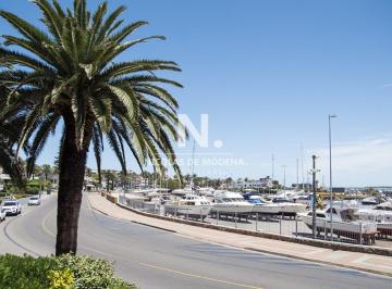 Foto1 · Gran Oportunidad de Venta, en La Zona del Puerto de Punta del Este.