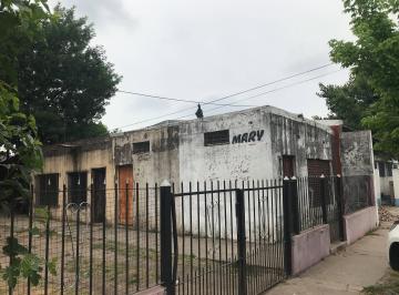 Terreno de 2 ambientes, Almirante Brown · Lote con Mejoras