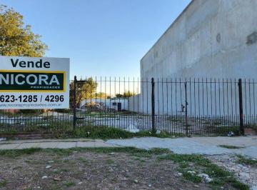 Terreno · 736m² · Venta de Lote Sobre Av Comercial. Ituzaingo N.