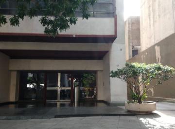 FRENTE · Departamento de Dos Ambientes Zona Plaza Constitución!