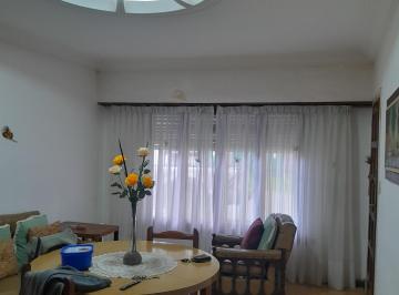 Casa de 3 ambientes, Mar del Plata · Chalet 3 Ambientes, Quincho, Garaje Doble. Villa Primera