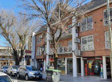 Oficina comercial de 1 ambiente, San Isidro · Excelente Of. en Planta Baja, Edificio Uso Exclusivo Prof. con Gran Patio