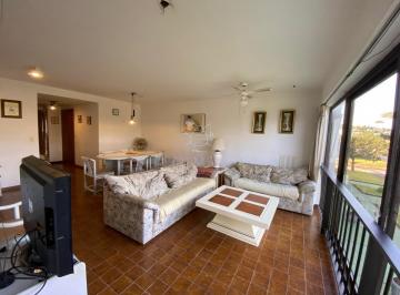 Foto1 · Venta Apartamento 3 Dorm., 2 Baños, Dormitorio y Baño Servicio