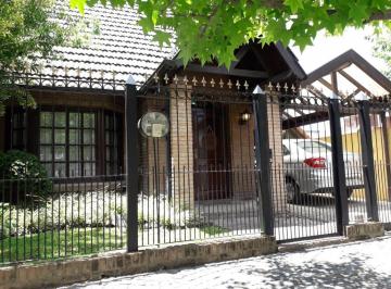Casa · 200m² · 4 Ambientes · 1 Cochera · Casa - Ituzaingó Norte