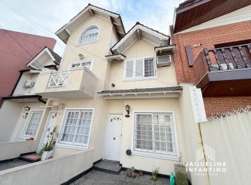 PH · 130m² · 4 Ambientes · 1 Cochera · Venta Triplex 4 Ambientes Ramos Mejía con Jardin