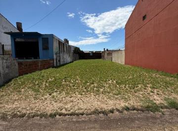 Terreno · 383m² · Venta de Lote 10*38,30 Sobre Av Colon