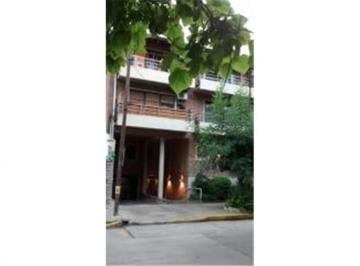 Departamento de 2 ambientes, San Isidro · Exelente 2 Amb Apto Prof. C/ Patio, Coch Cubierta y Baulera. Apto Crédito.