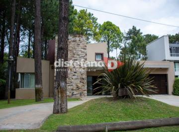 DIT-DT1-5254_2 · Casa 4 Dorm.. | Poseidon 666