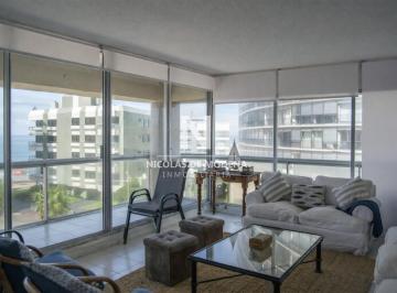 Foto1 · Apartamento en Venta de 2 Dorm. en Peninsula, Punta del Este