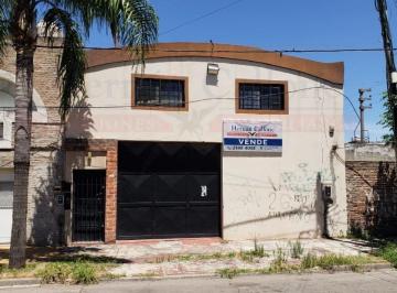 Bodega-Galpón · 210m² · Excelente Galpón de 210 m² en Lomas del Mirador