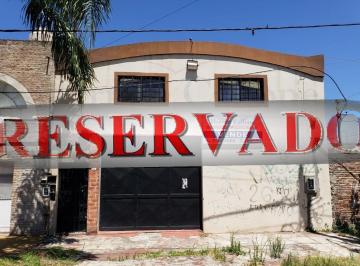 Bodega-Galpón · 210m² · Excelente Galpón de 210 m² en Lomas del Mirador