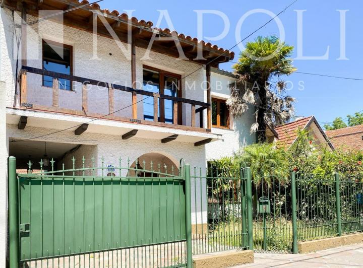 Local comercial · 200m² · 2 Cocheras