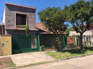 Casa de 4 ambientes, Almirante Brown · Excelente Propiedad Burzaco Dos Dorm..
