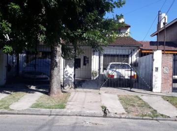 Casa de 4 ambientes, José C Paz · Apto Crédito - Chalet Tipo Duplex de 4 Ambientes en Jose C. Paz