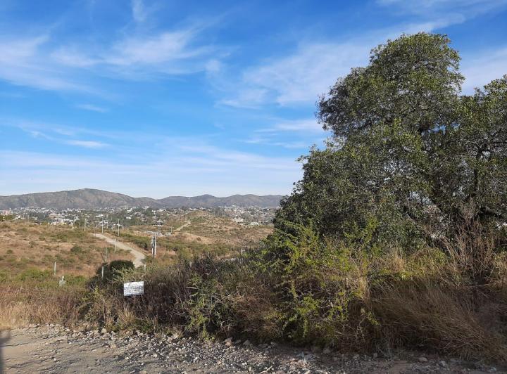 Terreno · 894m²