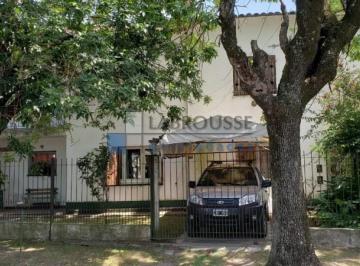 Casa · 75m² · 3 Ambientes · Casa en Venta Calle El Surucua 78, 200 Viviendas