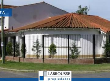 Casa · 252m² · 4 Ambientes · 2 Cocheras · Casa Venta Ciudad Evita