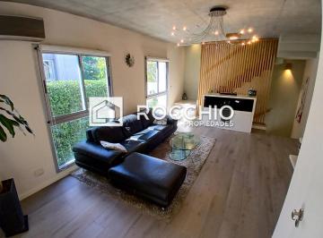 Casa · 102m² · 3 Ambientes · 1 Cochera · Venta Triplex 3 Ambientes. | General Roca 3236