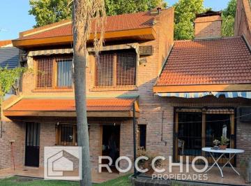 Casa · 180m² · 4 Ambientes · 2 Cocheras · Casa 4 Ambientes. | Lamadrid 2675