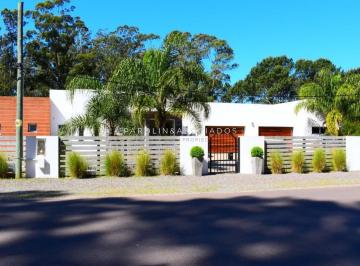 Foto1 · Casa en Pinares, 3 Dorm. *