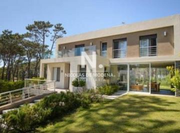 Foto1 · Excelente Propiedad en Barrio Privado - Cinco Dorm. a m del Mar
