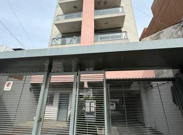 Departamento de 2 ambientes, Lanús · Dto 2 Amb en Edificio con Balcon Ideal Inversor o Vivienda en Lanus Este