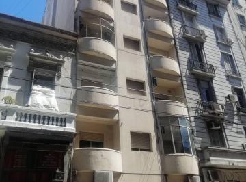 Departamento de 2 ambientes, Balvanera · Venta Departamento 2 Ambientes C/ Balcon Sarmiento 2200 Balvanera