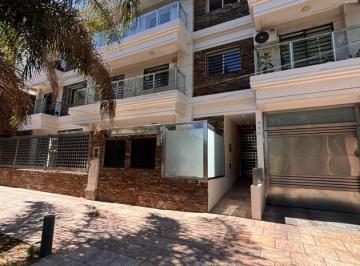Departamento · 32m² · 2 Ambientes · Departamento 2 Amb con Patio Oportunidad!