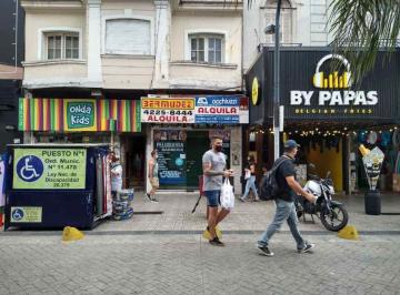 Local comercial · 106m² · Local en Venta en Lanus Este