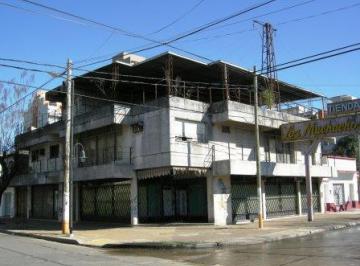 Local comercial · 480m² · Local - Esc. - Centro