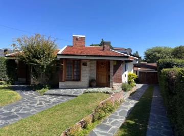 Foto · Casa 3 Dorm. - Garage Doble - Pileta y Quincho - Barrio Santa Rita