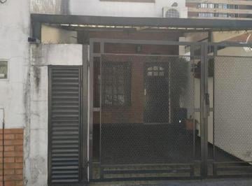 Casa · 95m² · 4 Ambientes · 1 Cochera · Amplio Duplex 4 Amb. con Patio y Cochera
