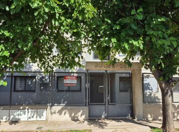 Departamento de 3 ambientes, Córdoba · Gran Oportuidad - Depto en Venta - 2 Dor con Cochera - a m de Cpc Colón - Apto Crédito