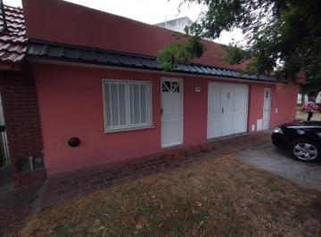 Casa de 3 ambientes, Mar del Plata · Casa Vende o Permuta