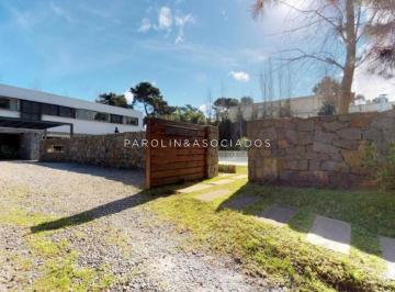 Foto1 · Casa en Venta de 5 Dorm. en La Arbolada, Punta del Este.
