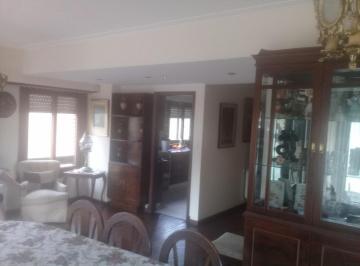 Departamento de 4 ambientes, Mar del Plata · Piso en Venta con Tres Dorm. - Cochera Doble y Baulera