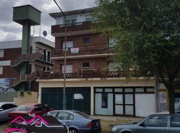 Local comercial de 2 ambientes, Villa Gesell · Excelente Oportunidad! Local Comercial C/ Dpto. en El Contrafrente a Reciclar!