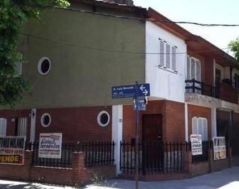 PH · 120m² · 4 Ambientes · PH Estilo Chalet
