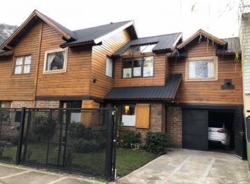 Casa · 155m² · 6 Ambientes · 1 Cochera · En Venta Casa en PH 3 Dorm, Escritorio, Quincho con Parrilla y Garache