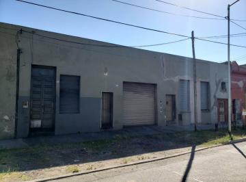 Depósito , Avellaneda · Lote con Galpón en Avellaneda