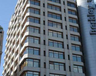 00-FACHADA · Oficina en Retiro
