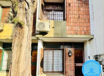Casa · 84m² · 3 Ambientes · 1 Cochera · Dúplex 3 Ambientes - Villa Sarmiento