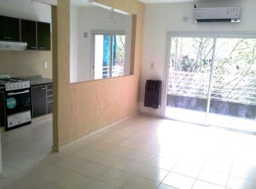 Departamento de 2 ambientes, Boedo · Alquiler Cómodo 2amb Cochera y Amplio Balcón con Vista Al Parque Patricios