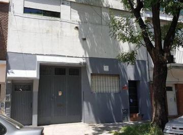 Bodega-Galpón · 700m² · 3 Ambientes · Edificio Industrial, Galpon, Oficinas Alquilado