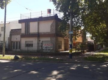 Casa de 5 ambientes, Rosario · Casa en Venta Corazón de Alberdi